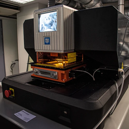 plateforme Technique de tomographie LA-ICPMS 7 ICP-MS haute résolution à secteur magnétique, ATTOM Nu Instrument