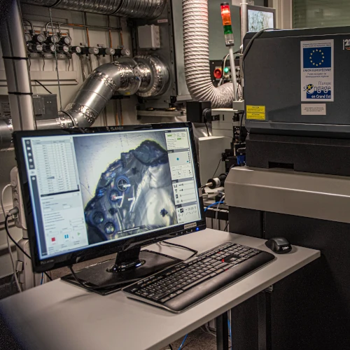 plateforme Technique de tomographie LA-ICPMS 8